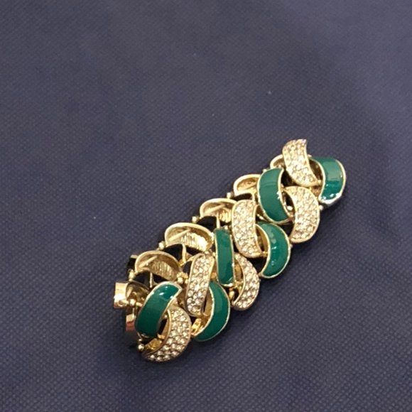Ann Taylor Green Crystal Goldtone Bracelet - Picture 1 of 1